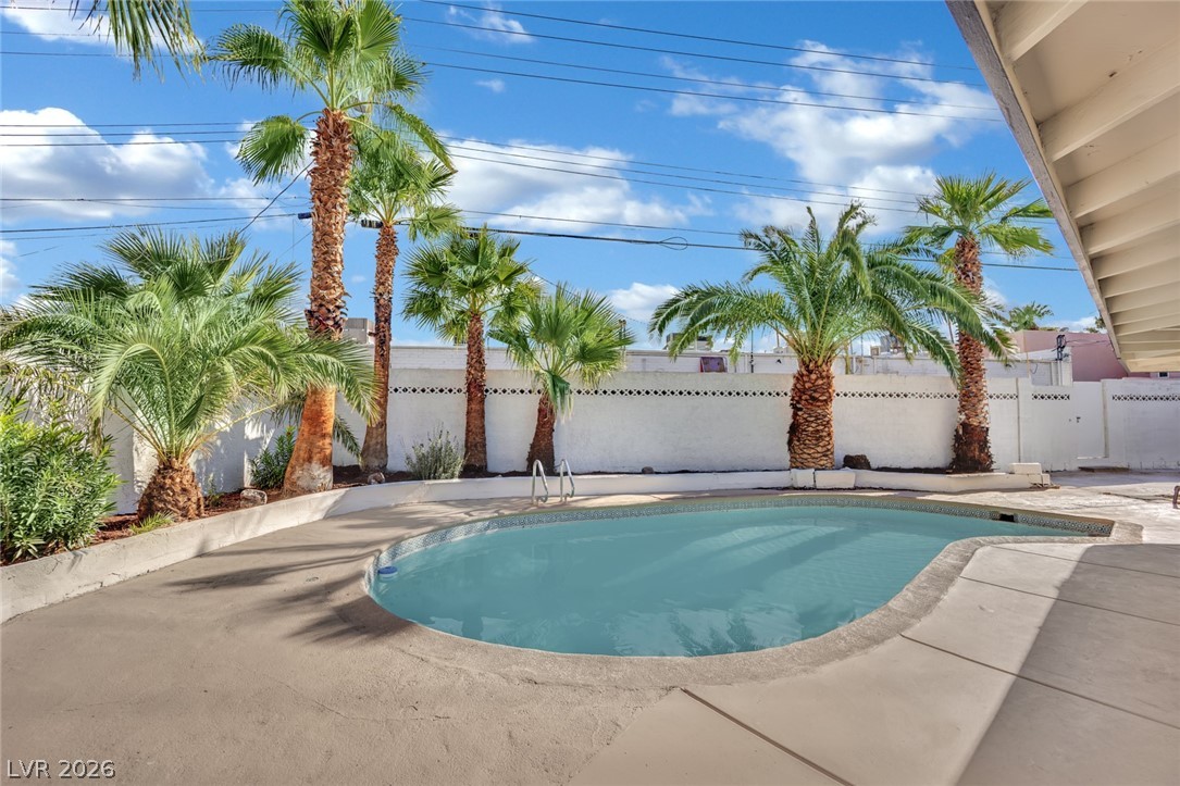 2325 Sombrero Drive Las Vegas NV 89169