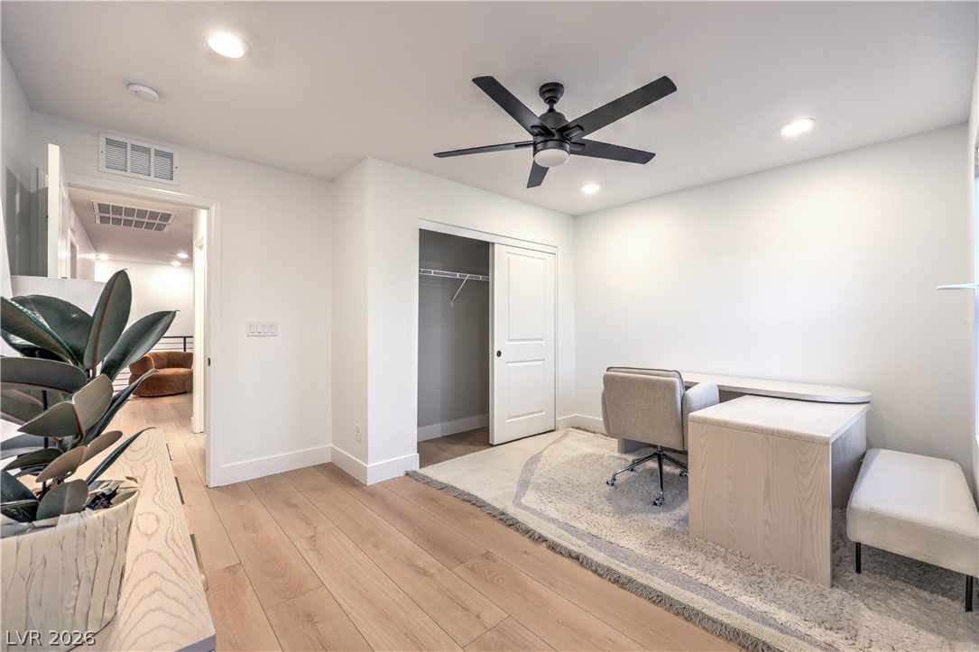 9748 Manchester Peak Avenue Las Vegas NV 89178