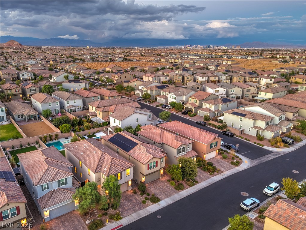 9748 Manchester Peak Avenue Las Vegas NV 89178