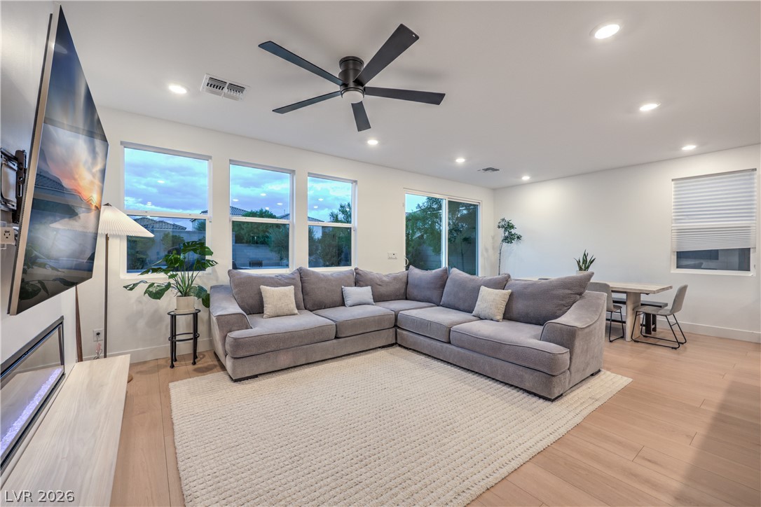9748 Manchester Peak Avenue Las Vegas NV 89178