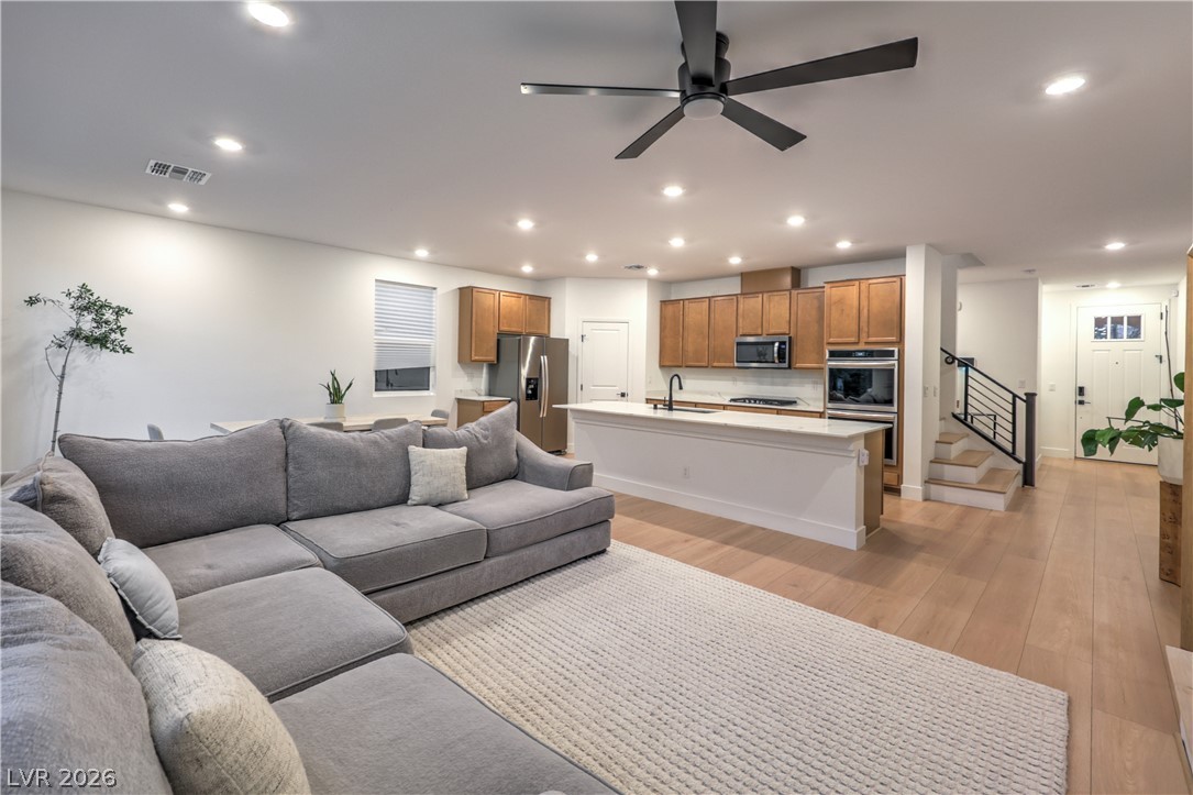 9748 Manchester Peak Avenue Las Vegas NV 89178
