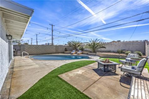 1441 Price Street Henderson NV 89011