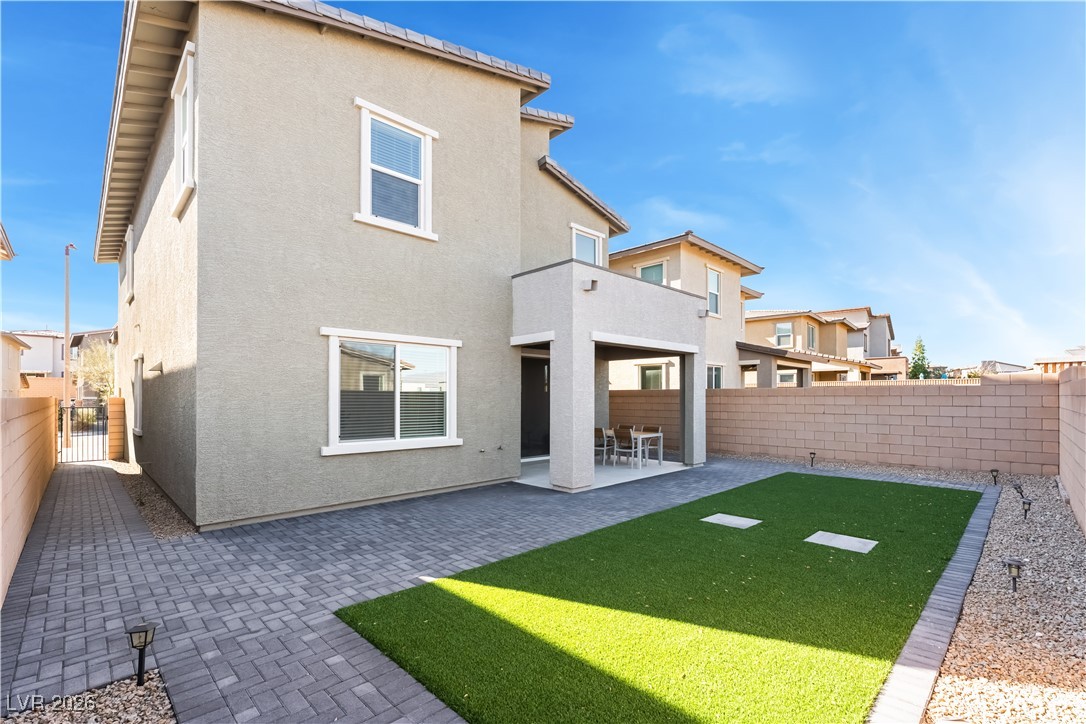 8866 Mountain Lion Avenue Las Vegas NV 89166