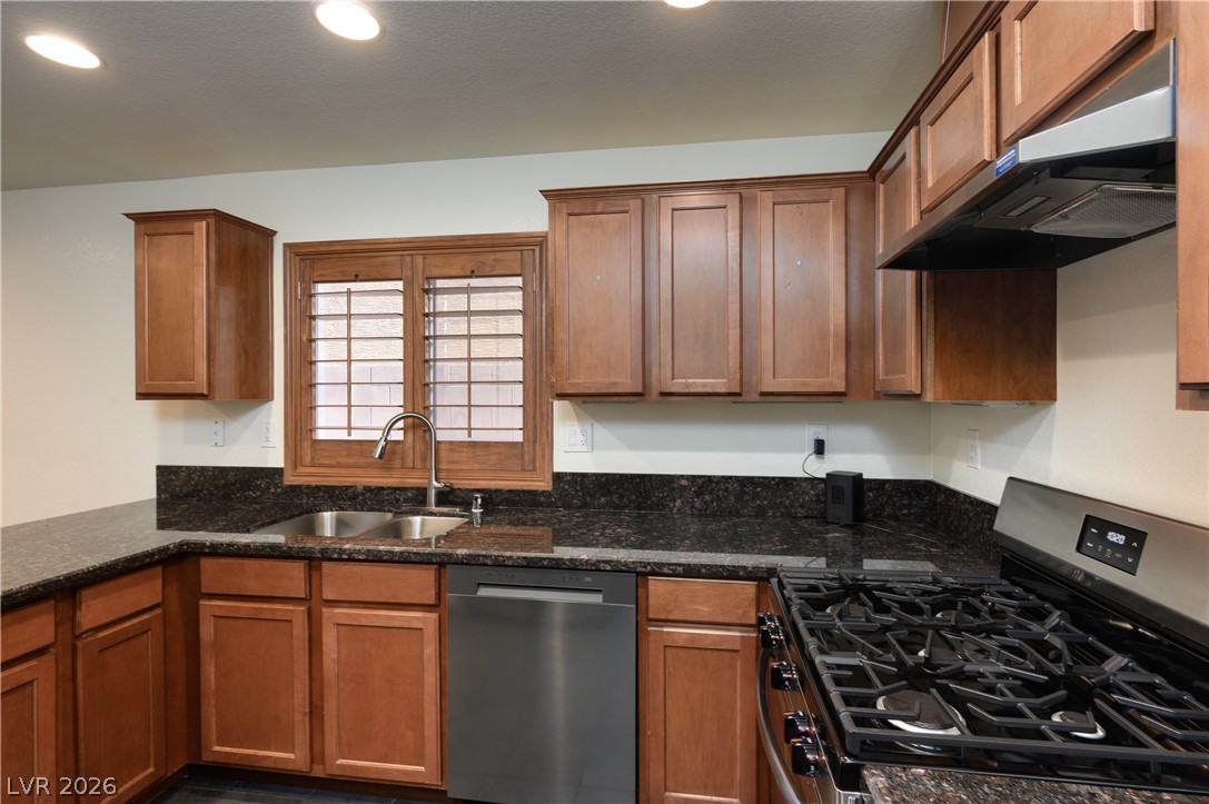 10027 Otterburn Street Las Vegas NV 89178