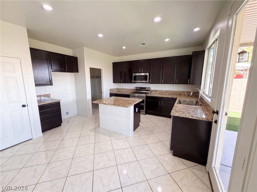 7878 Mohican Canyon Street Las Vegas NV 89113