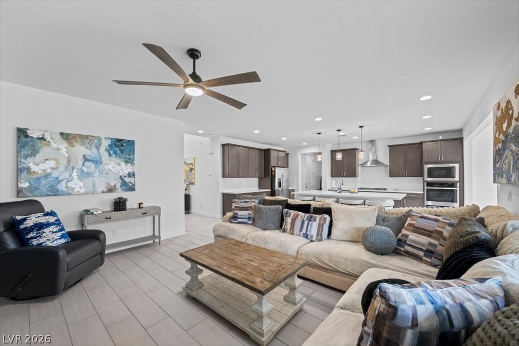 9933 Belikove Manor Avenue Las Vegas NV 89178