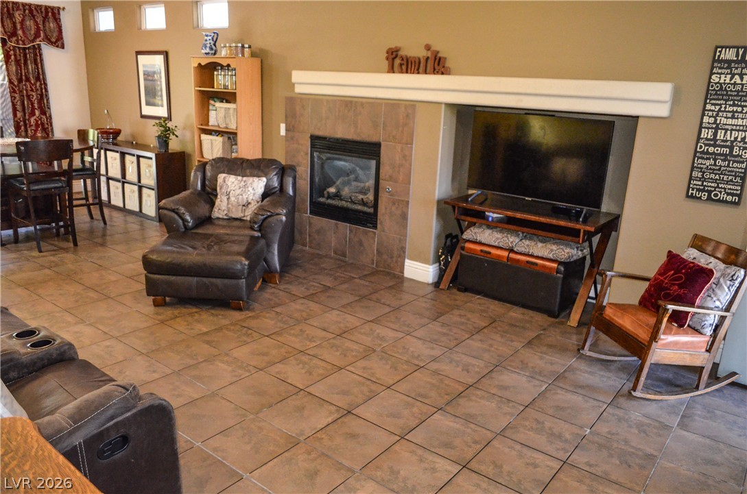 5596 Prospectors Creek Way Las Vegas NV 89122