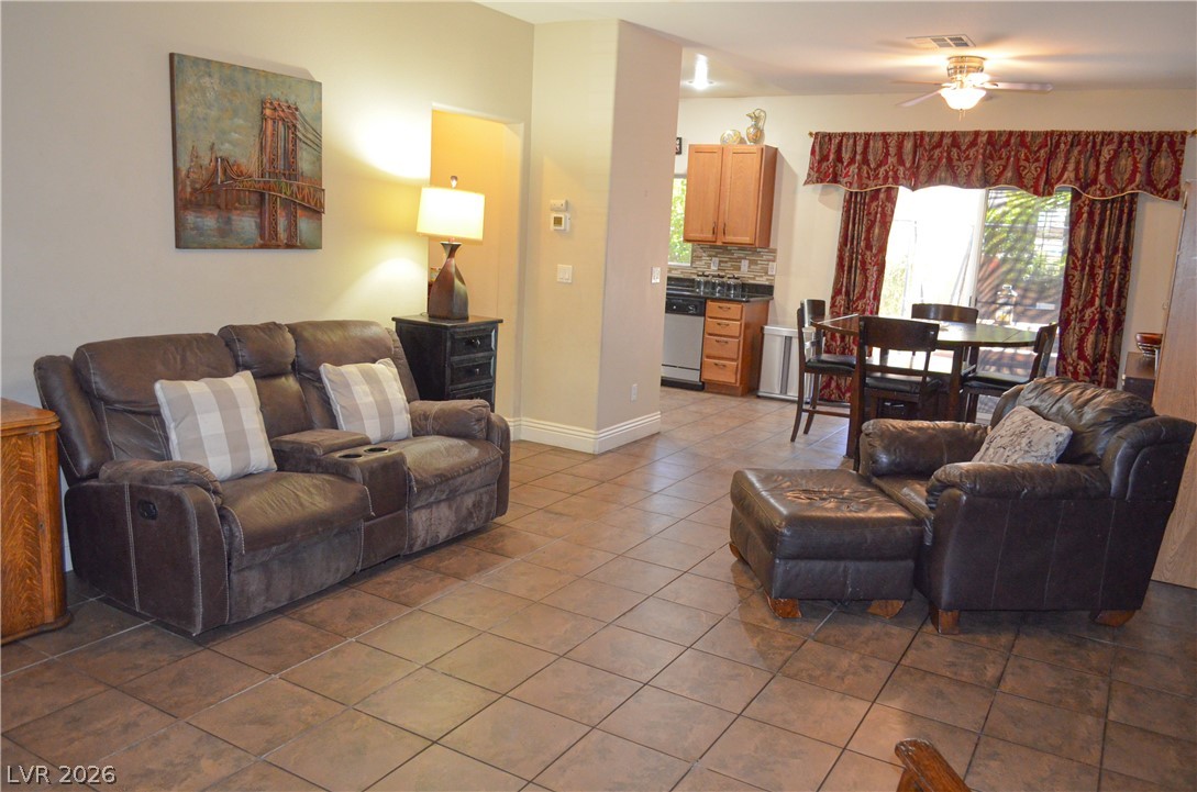 5596 Prospectors Creek Way Las Vegas NV 89122