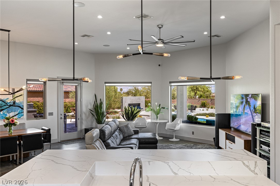 4050 North Tomsik Street Las Vegas NV 89129