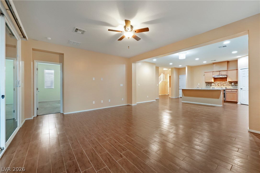 6781 Bristle Falls Street Las Vegas NV 89149