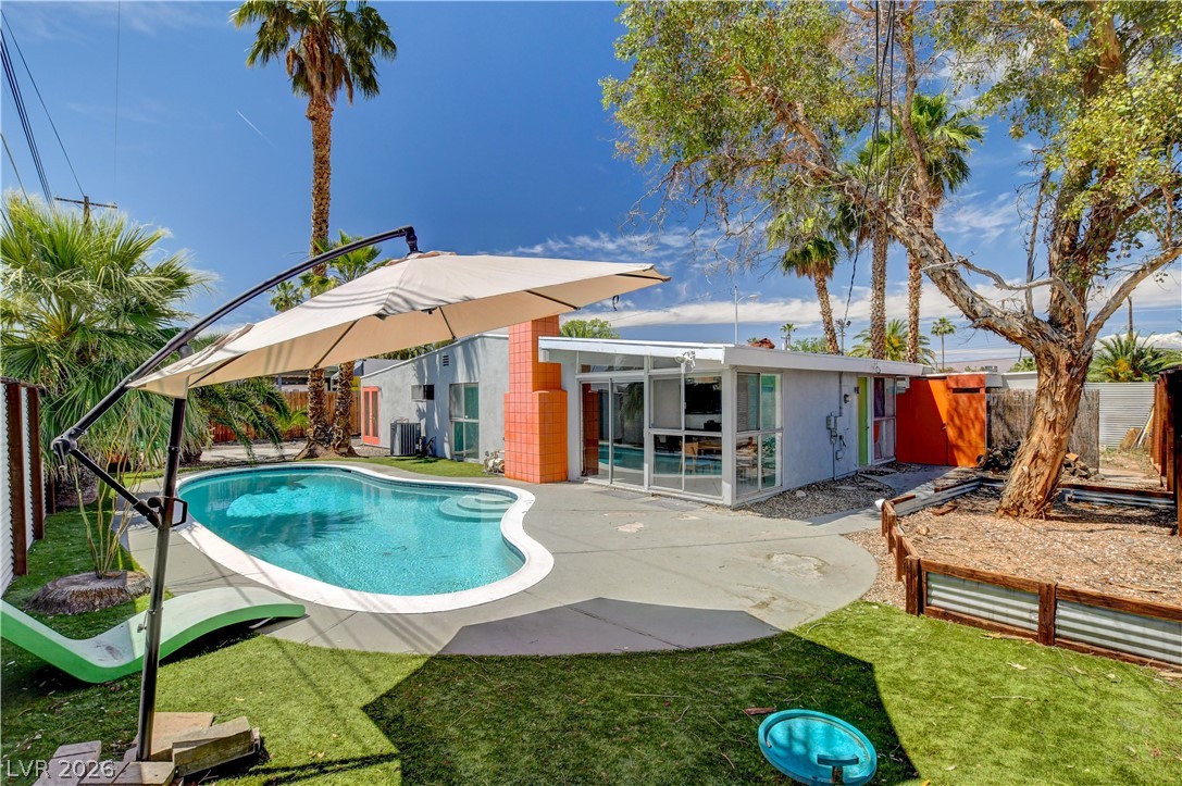 1995 Caballero Way Las Vegas NV 89169