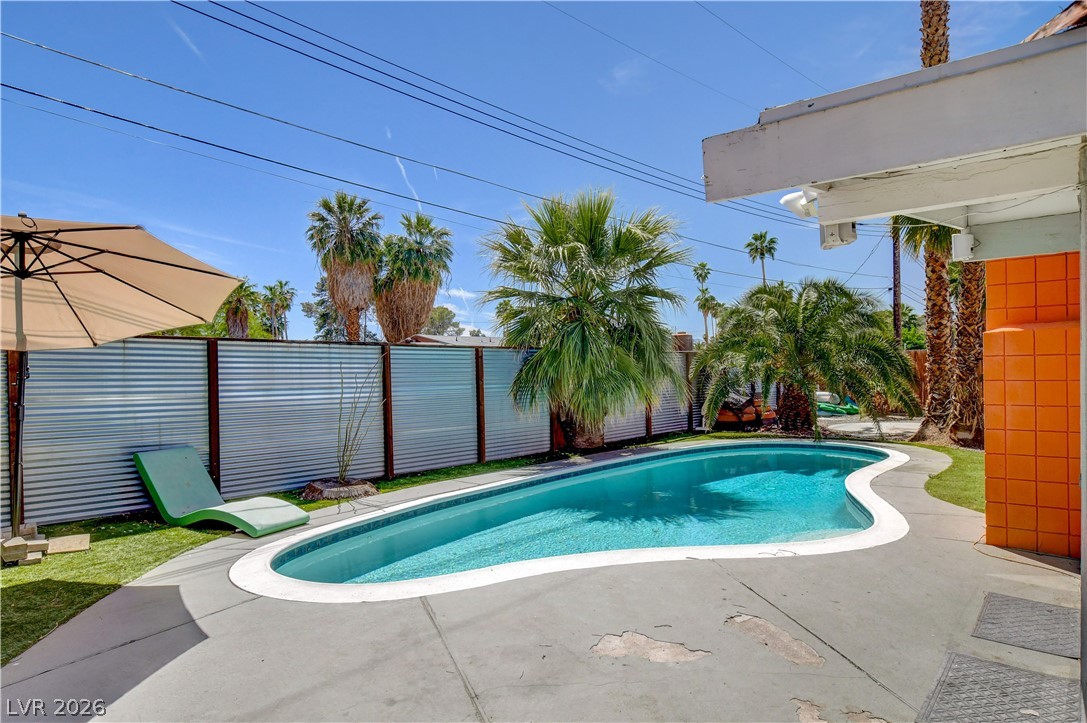 1995 Caballero Way Las Vegas NV 89169