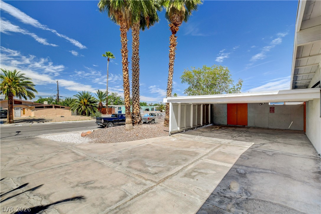 1995 Caballero Way Las Vegas NV 89169