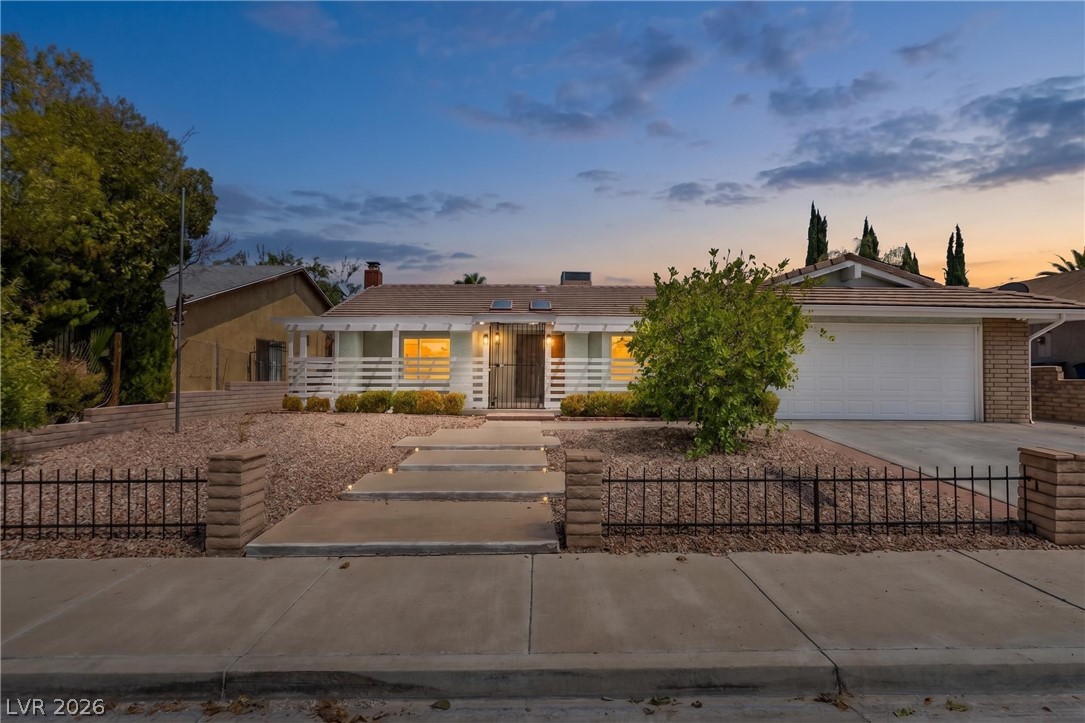 1816 Longmeadow Street Henderson NV 89002