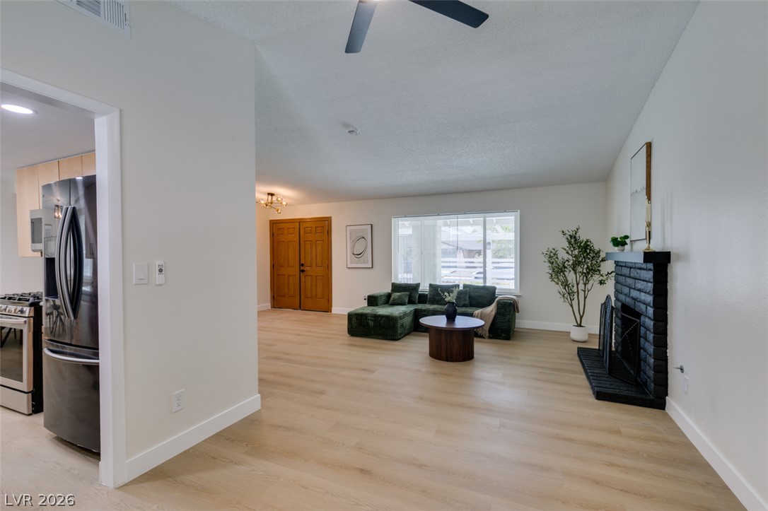 1816 Longmeadow Street Henderson NV 89002