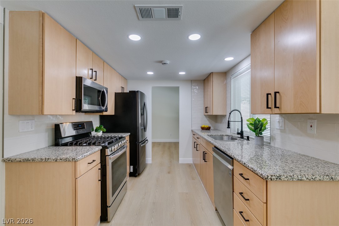1816 Longmeadow Street Henderson NV 89002