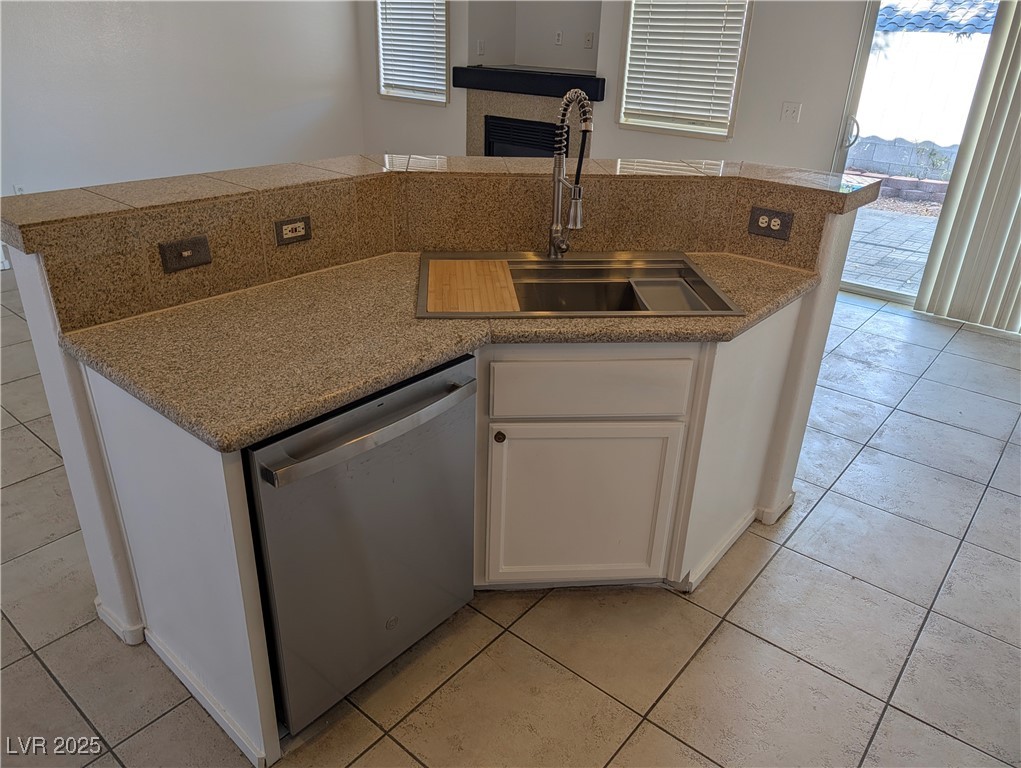 1194 Simms Avenue Henderson NV 89074