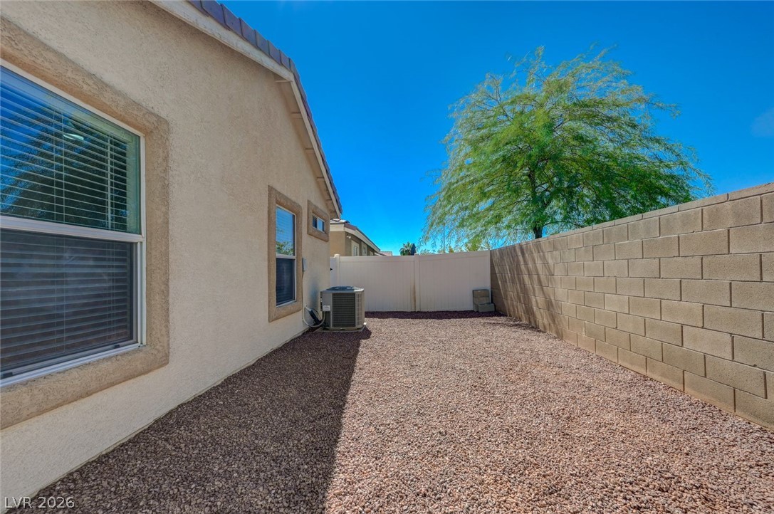 10451 Aloe Cactus Street Las Vegas NV 89141