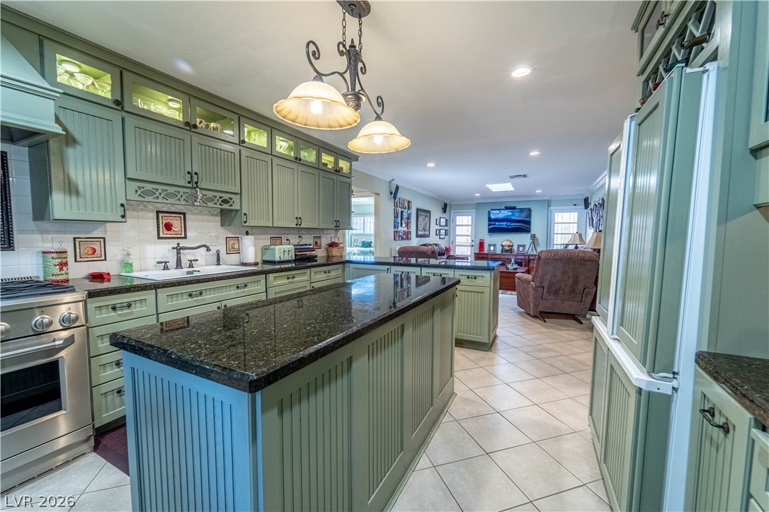 4656 Skyland Drive Las Vegas NV 89121