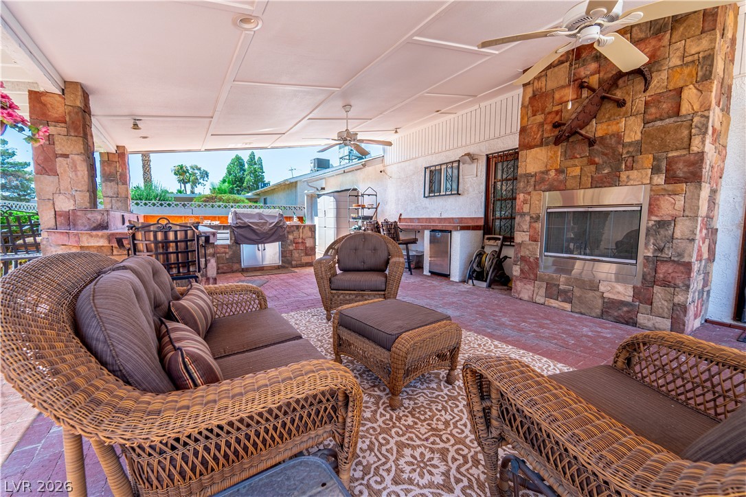 4656 Skyland Drive Las Vegas NV 89121