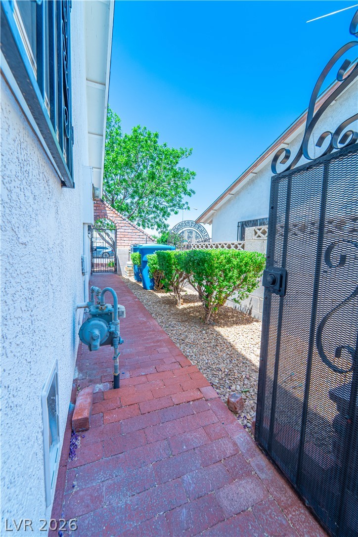 4656 Skyland Drive Las Vegas NV 89121