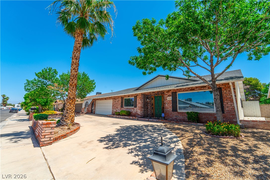 4656 Skyland Drive Las Vegas NV 89121
