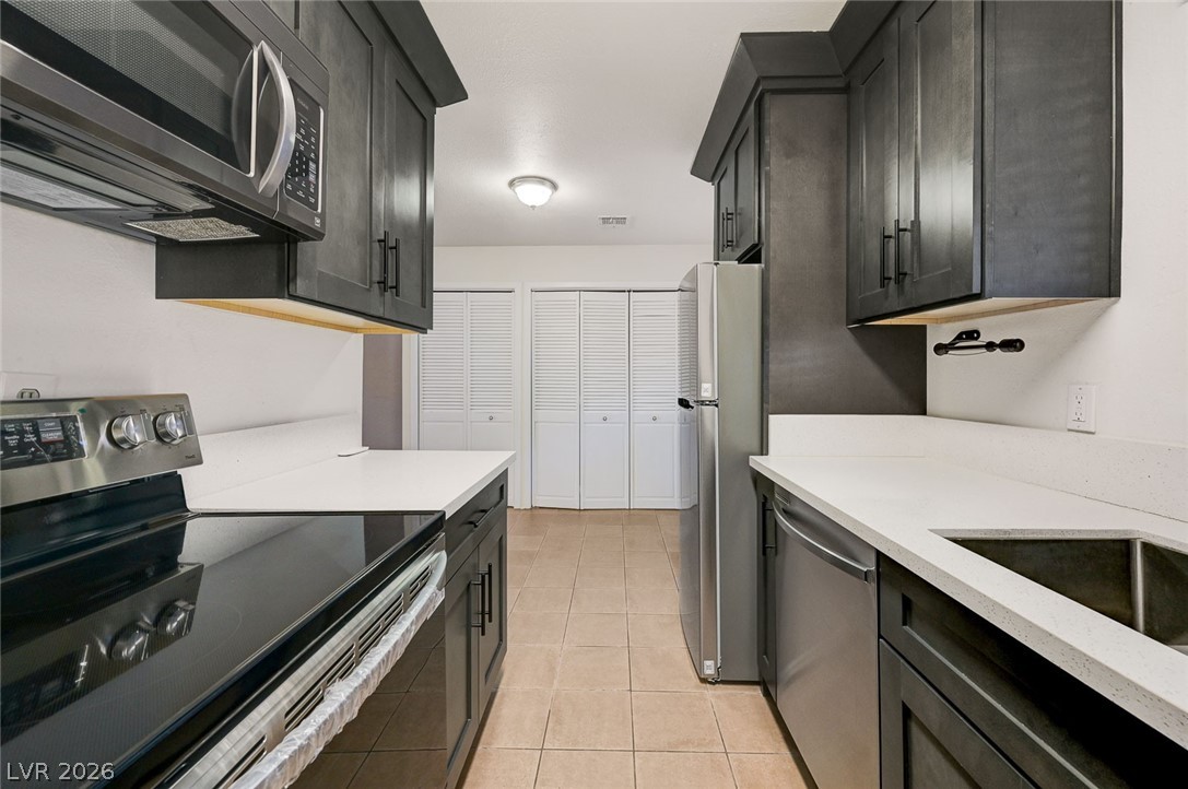 7145 Rogers Street Las Vegas NV 89118