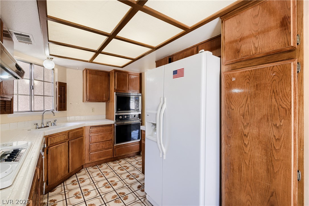 3618 Edinburgh Drive Las Vegas NV 89103