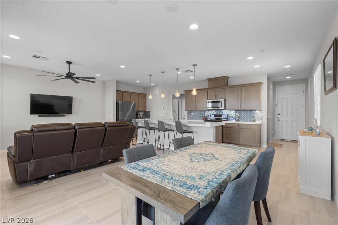 8526 Felker Street Las Vegas NV 89166