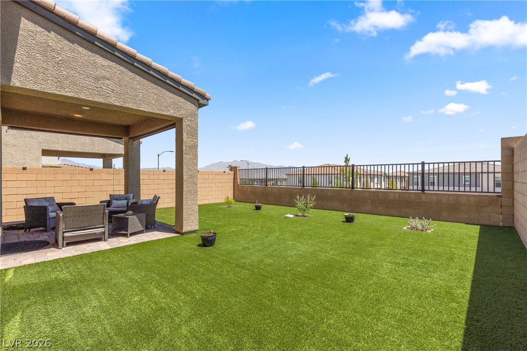 8526 Felker Street Las Vegas NV 89166
