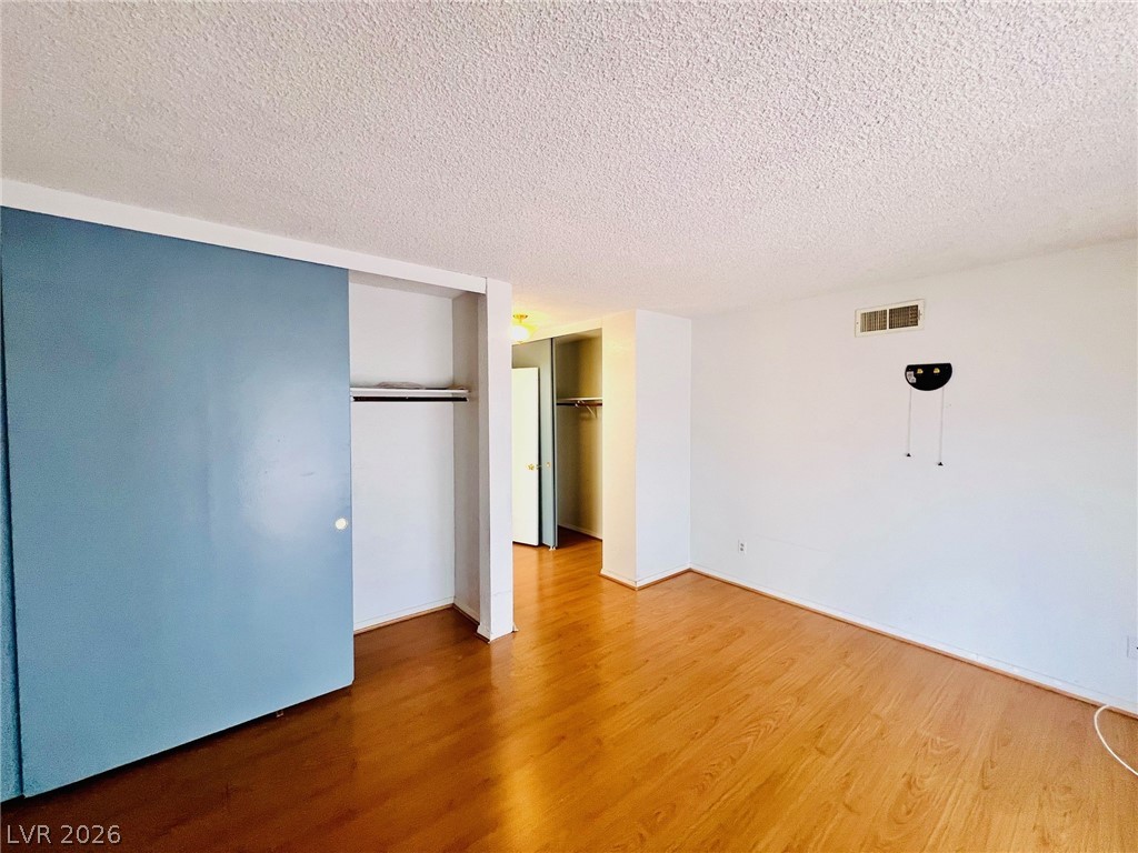 5028 Meadow Grove Court Las Vegas NV 89120