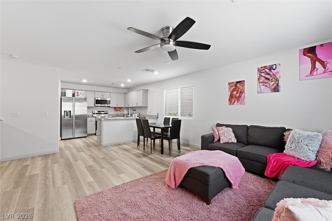 2845 Copper Wind Lane 5 Las Vegas NV 89183