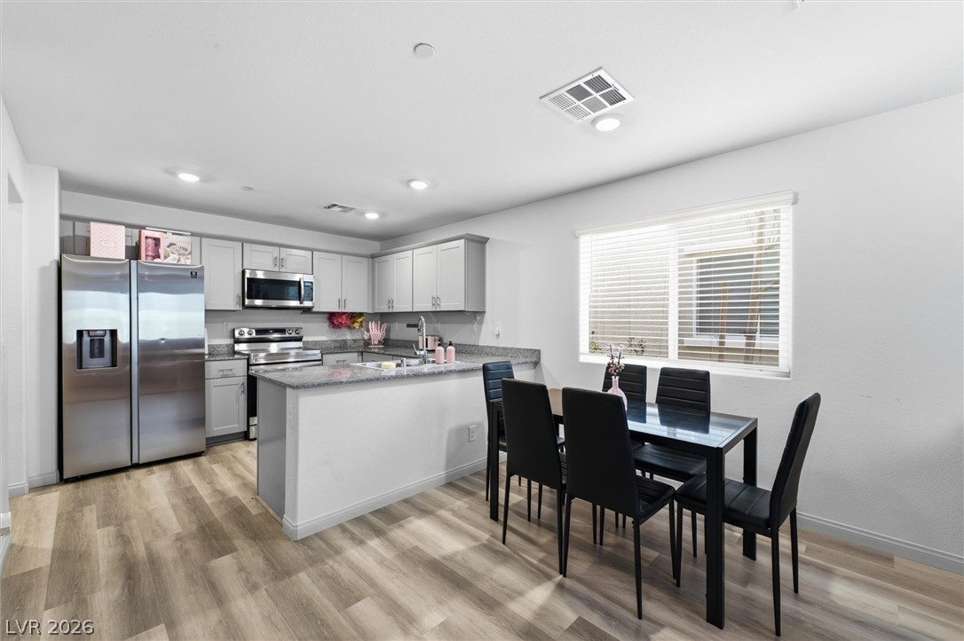 2845 Copper Wind Lane 5 Las Vegas NV 89183