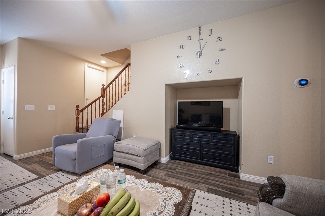 6882 Bronze Meadow Avenue Las Vegas NV 89122