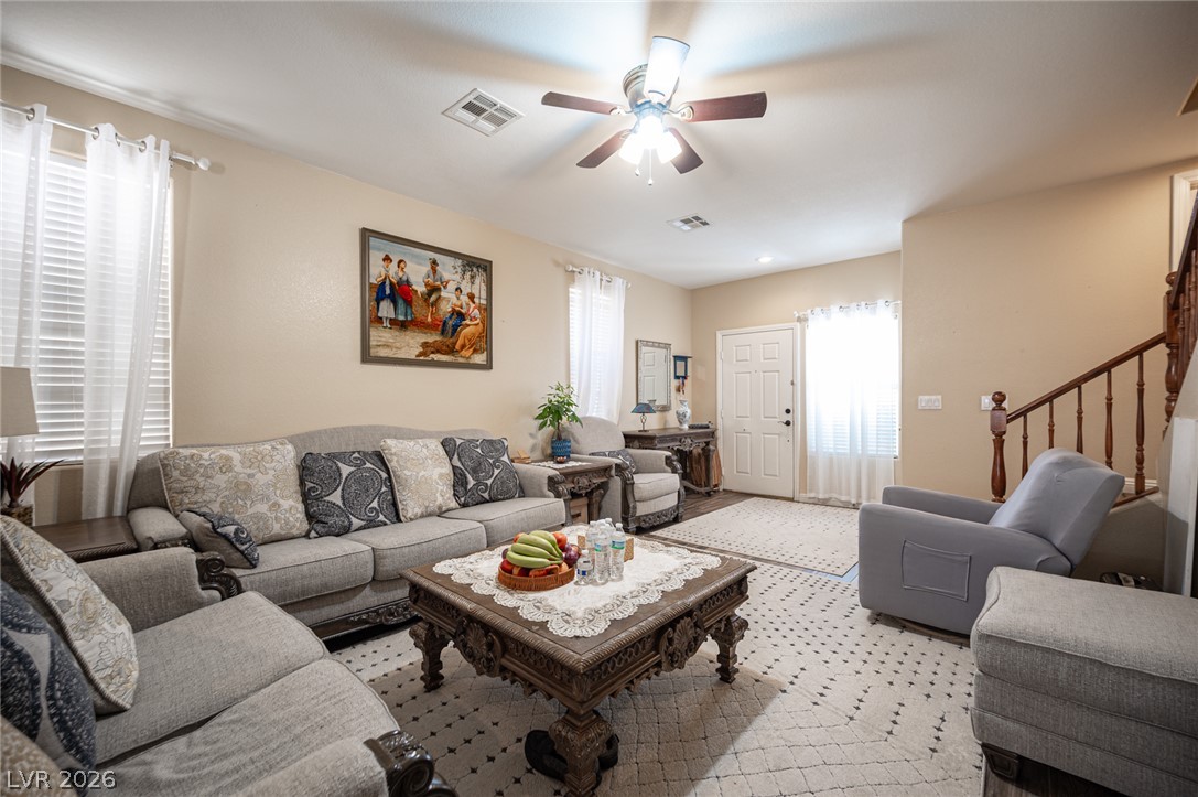 6882 Bronze Meadow Avenue Las Vegas NV 89122
