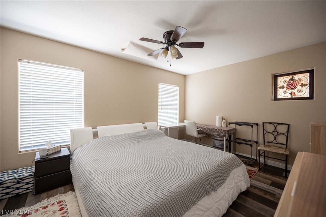 6882 Bronze Meadow Avenue Las Vegas NV 89122