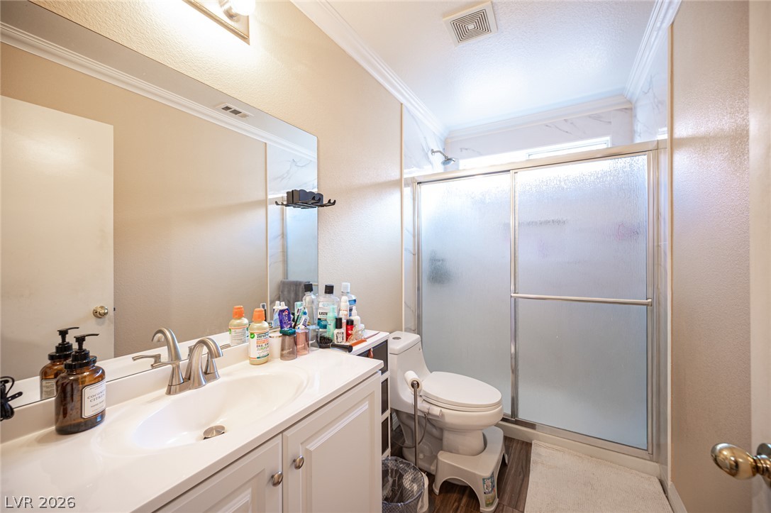 6882 Bronze Meadow Avenue Las Vegas NV 89122