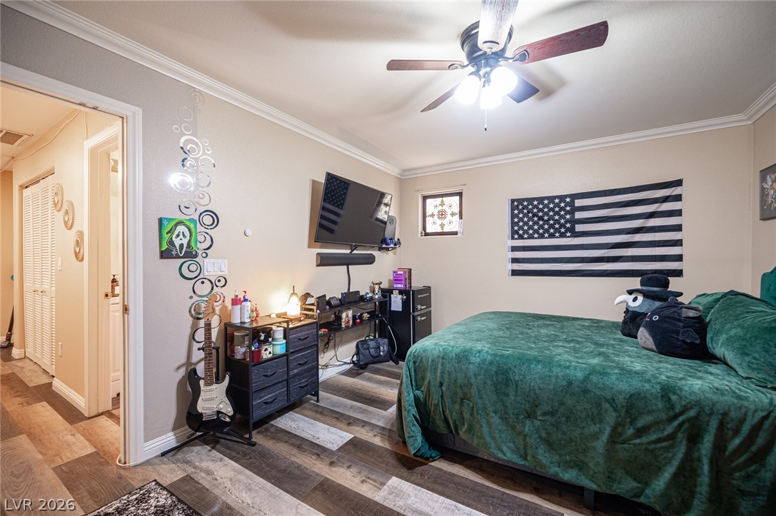 6882 Bronze Meadow Avenue Las Vegas NV 89122