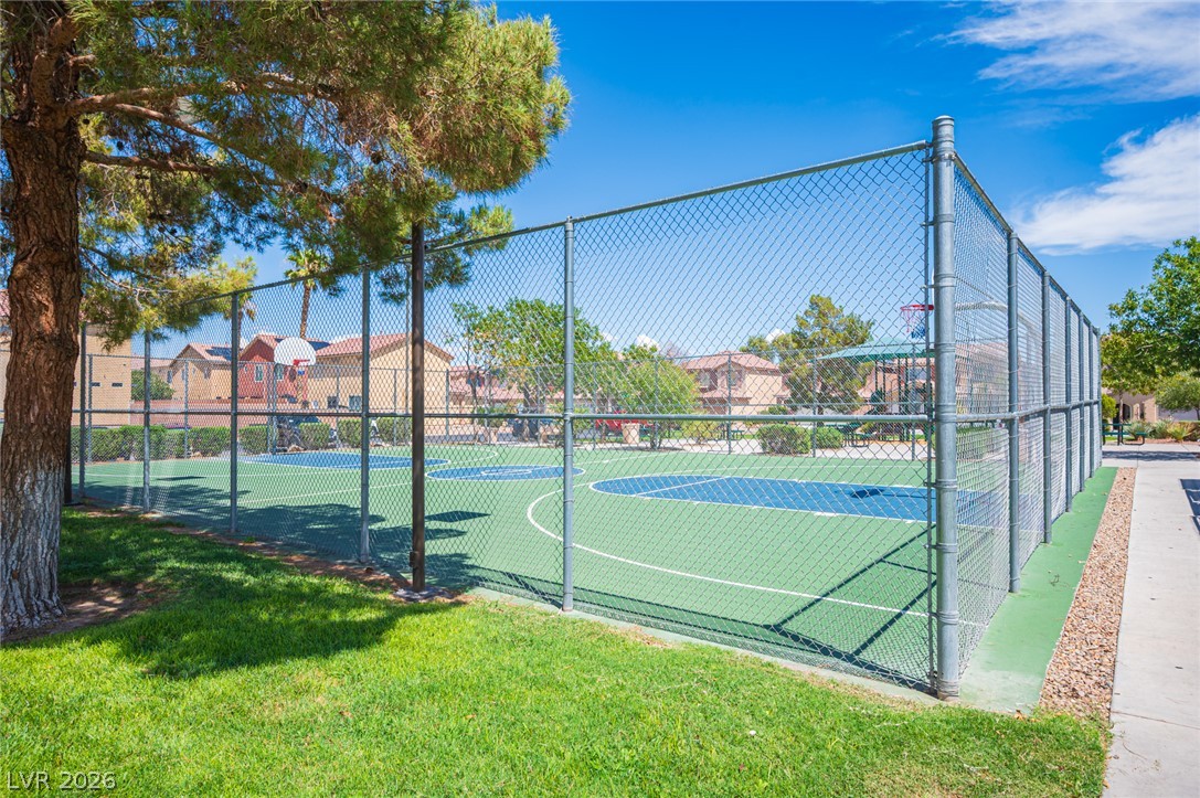 6882 Bronze Meadow Avenue Las Vegas NV 89122