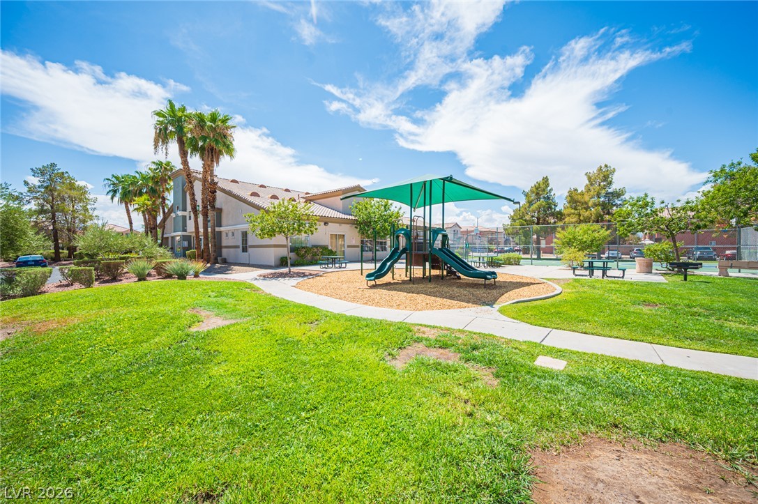 6882 Bronze Meadow Avenue Las Vegas NV 89122