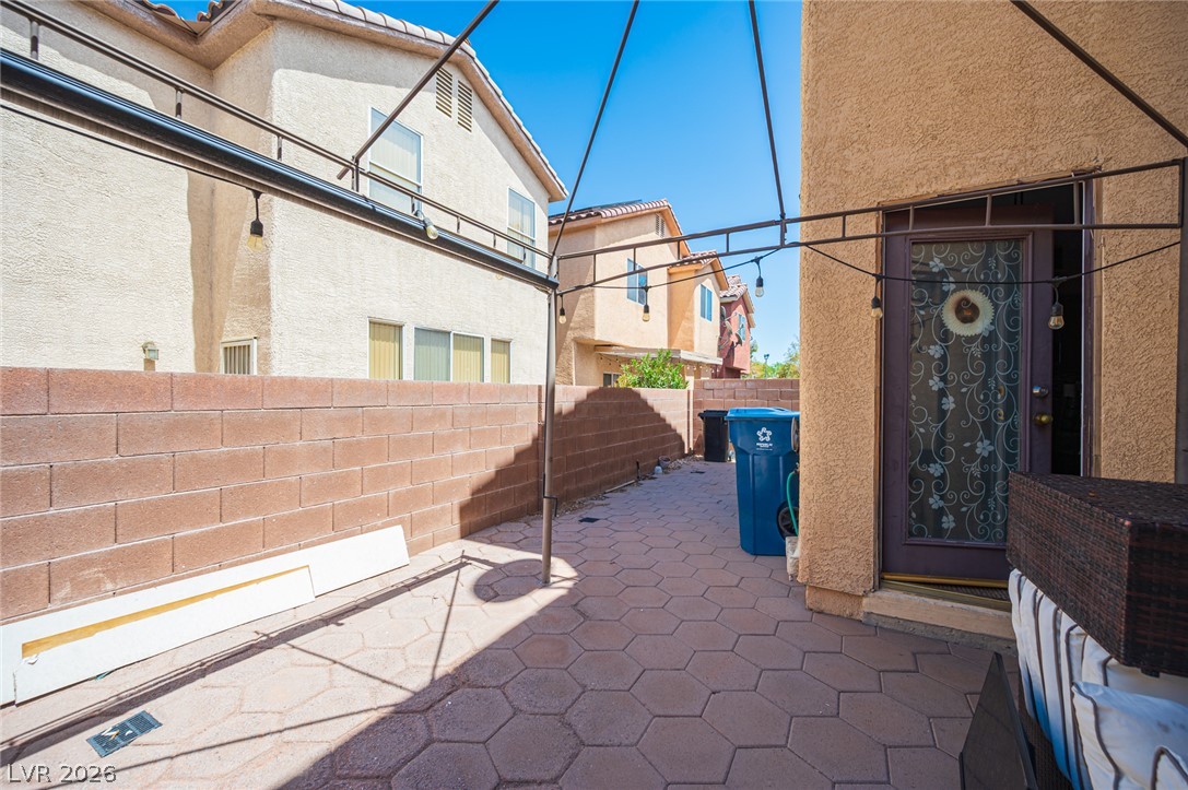 6882 Bronze Meadow Avenue Las Vegas NV 89122