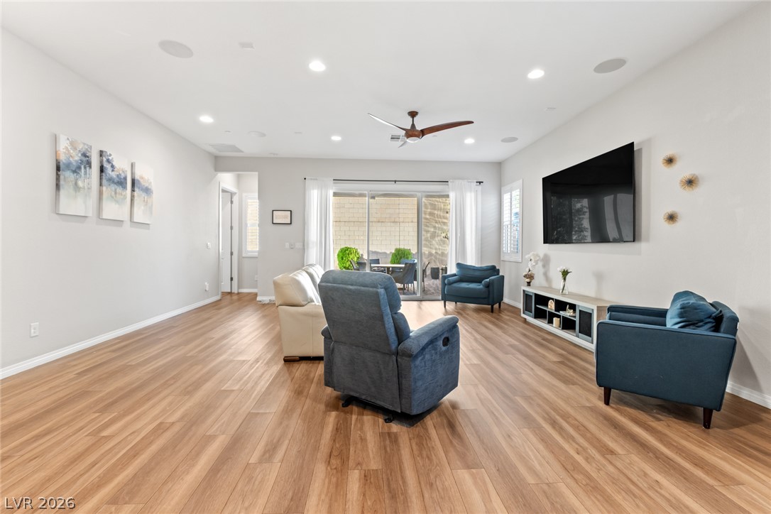 8657 Hartmont Street Las Vegas NV 89166