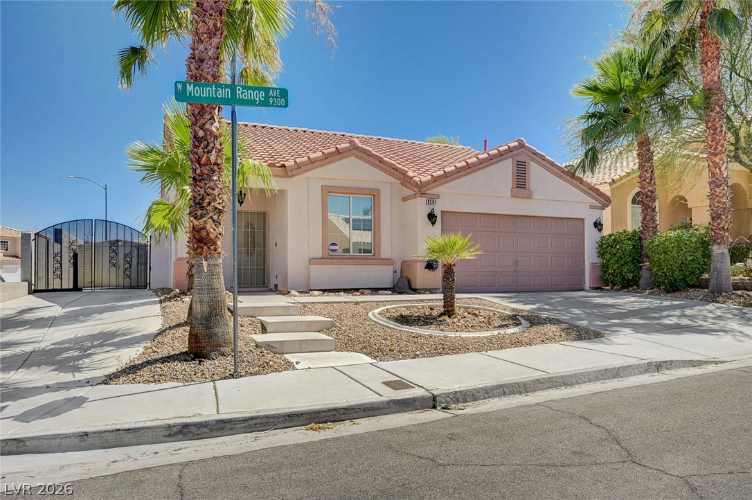 9301 Mountain Range Avenue Las Vegas NV 89129
