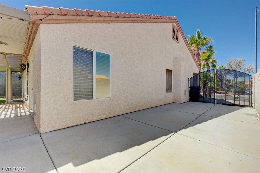 9301 Mountain Range Avenue Las Vegas NV 89129