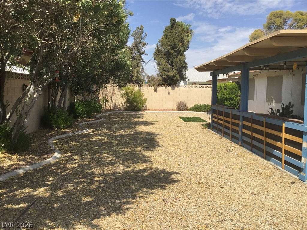 6373 Whippoorwill Way Las Vegas NV 89103