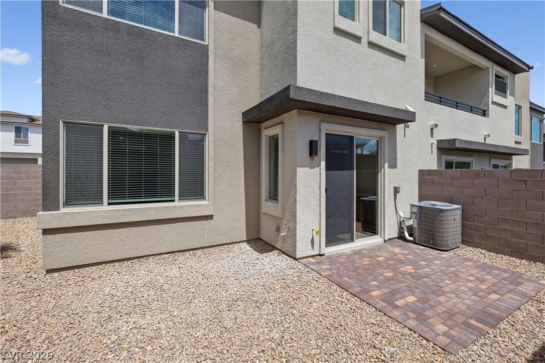 11977 Angle Cliff Avenue Las Vegas NV 89138