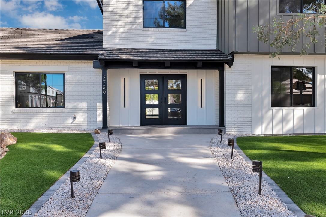2720 Tioga Pines Circle Las Vegas NV 89117