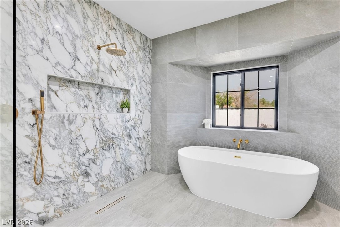 2720 Tioga Pines Circle Las Vegas NV 89117