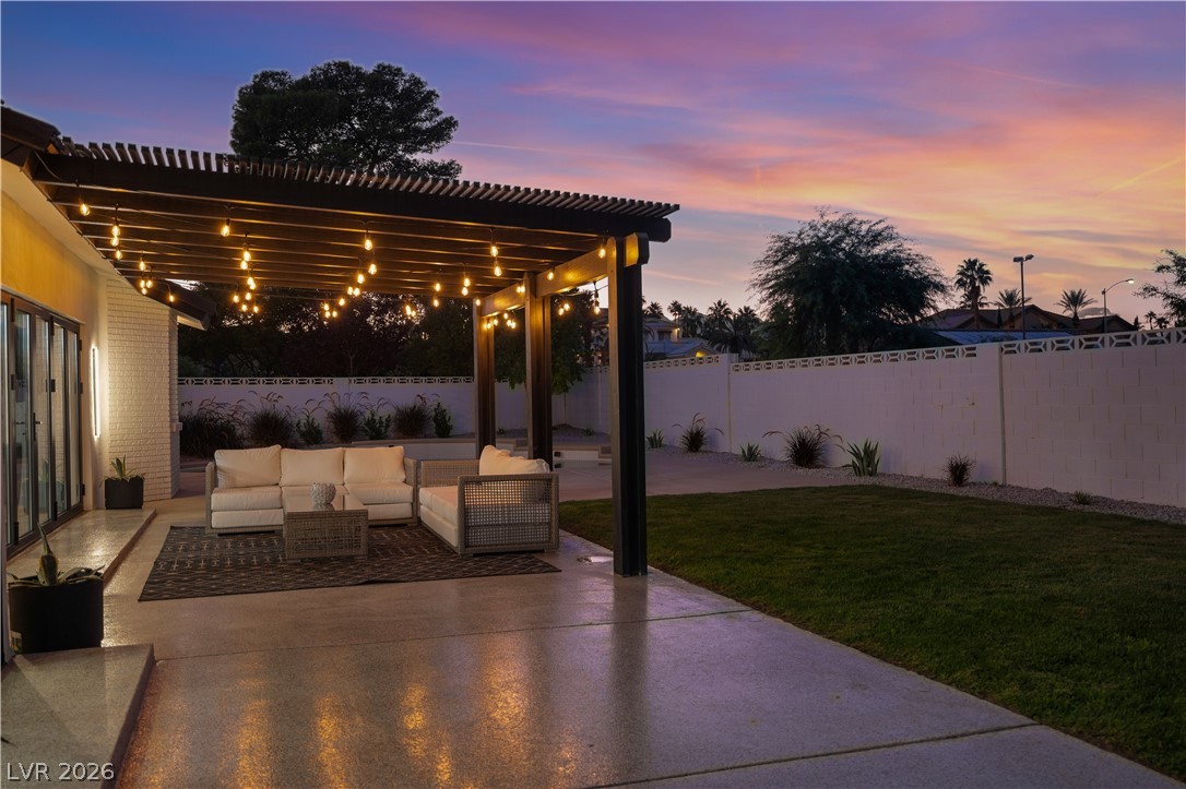 2720 Tioga Pines Circle Las Vegas NV 89117