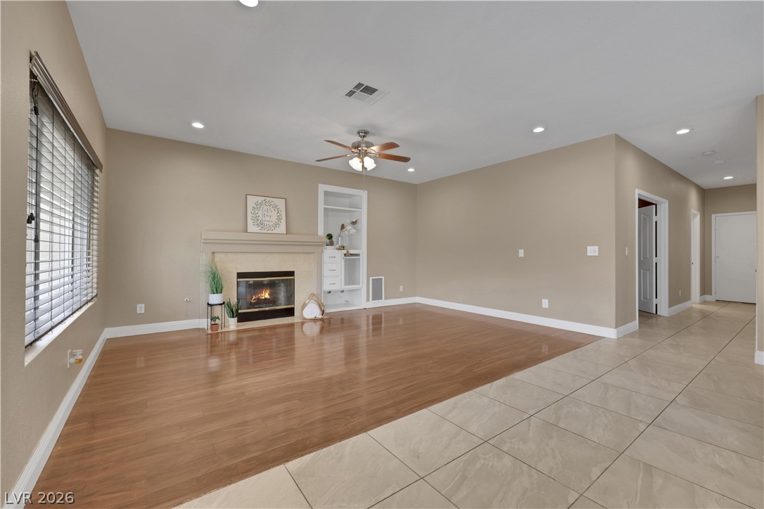 9229 Valador Avenue Las Vegas NV 89129